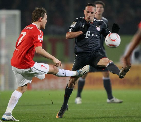 甚至彻底沦 甚至彻底沦